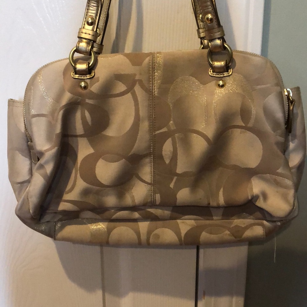 Gold Signature Coach Purse π - Picture 3 of 5